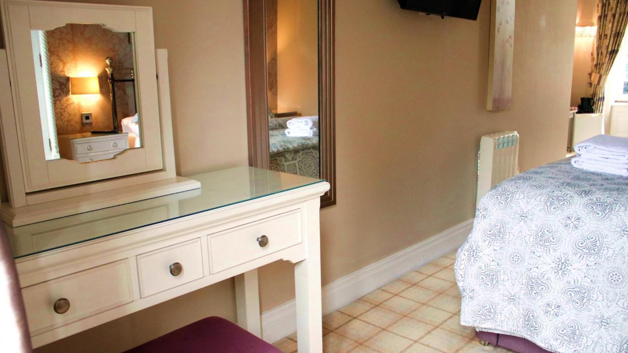 Bowness Bay Suites (Adults Only) Bagian luar foto