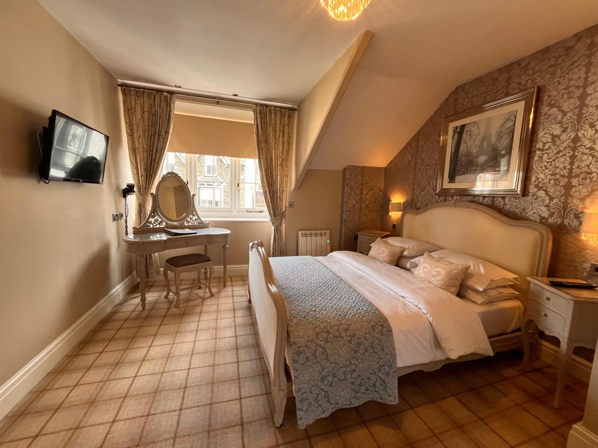 Bowness Bay Suites (Adults Only) Bagian luar foto