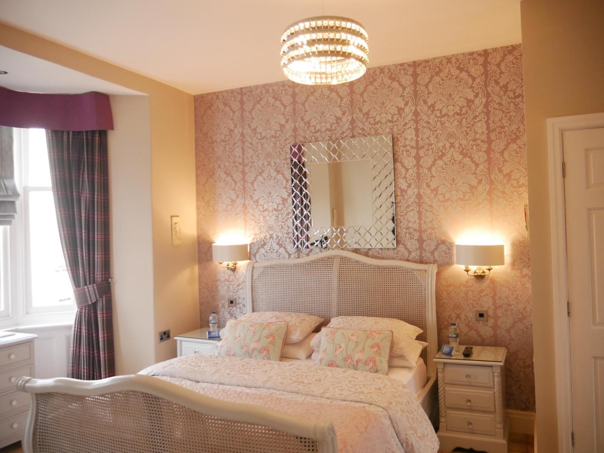 Bowness Bay Suites (Adults Only) Bagian luar foto
